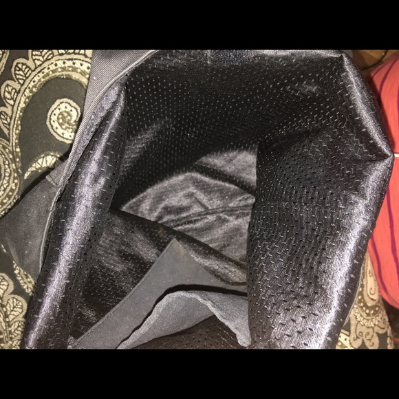 Purse - Picture 2 of 2